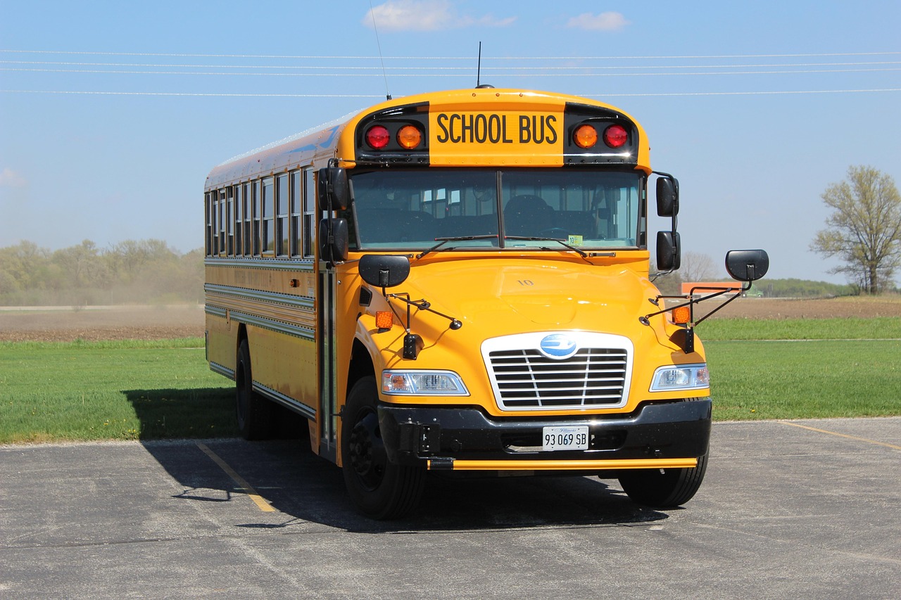 School Bus Transportation: Safety Protocols and Efficiency Best Practices